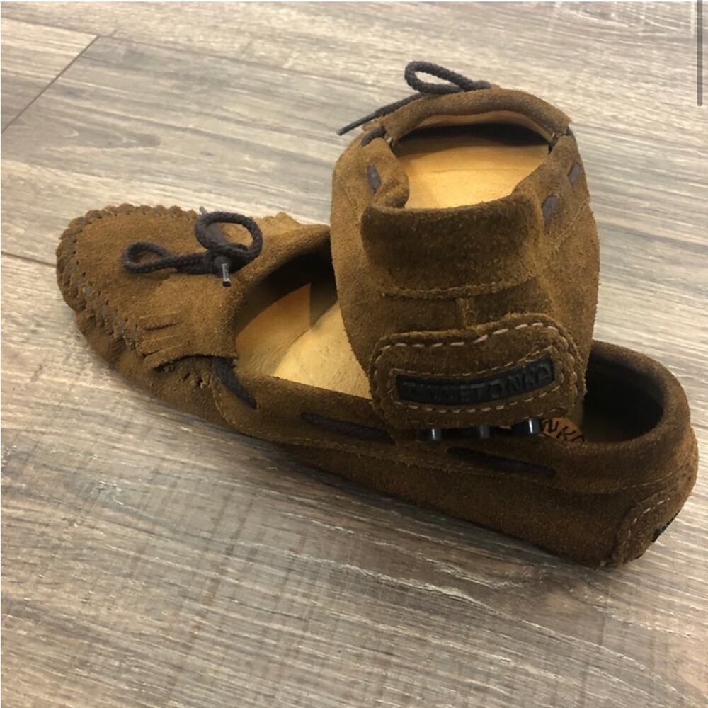 Minnetonka brown Moccasin Fringe Slip-on shoes - Picture 2 of 5
